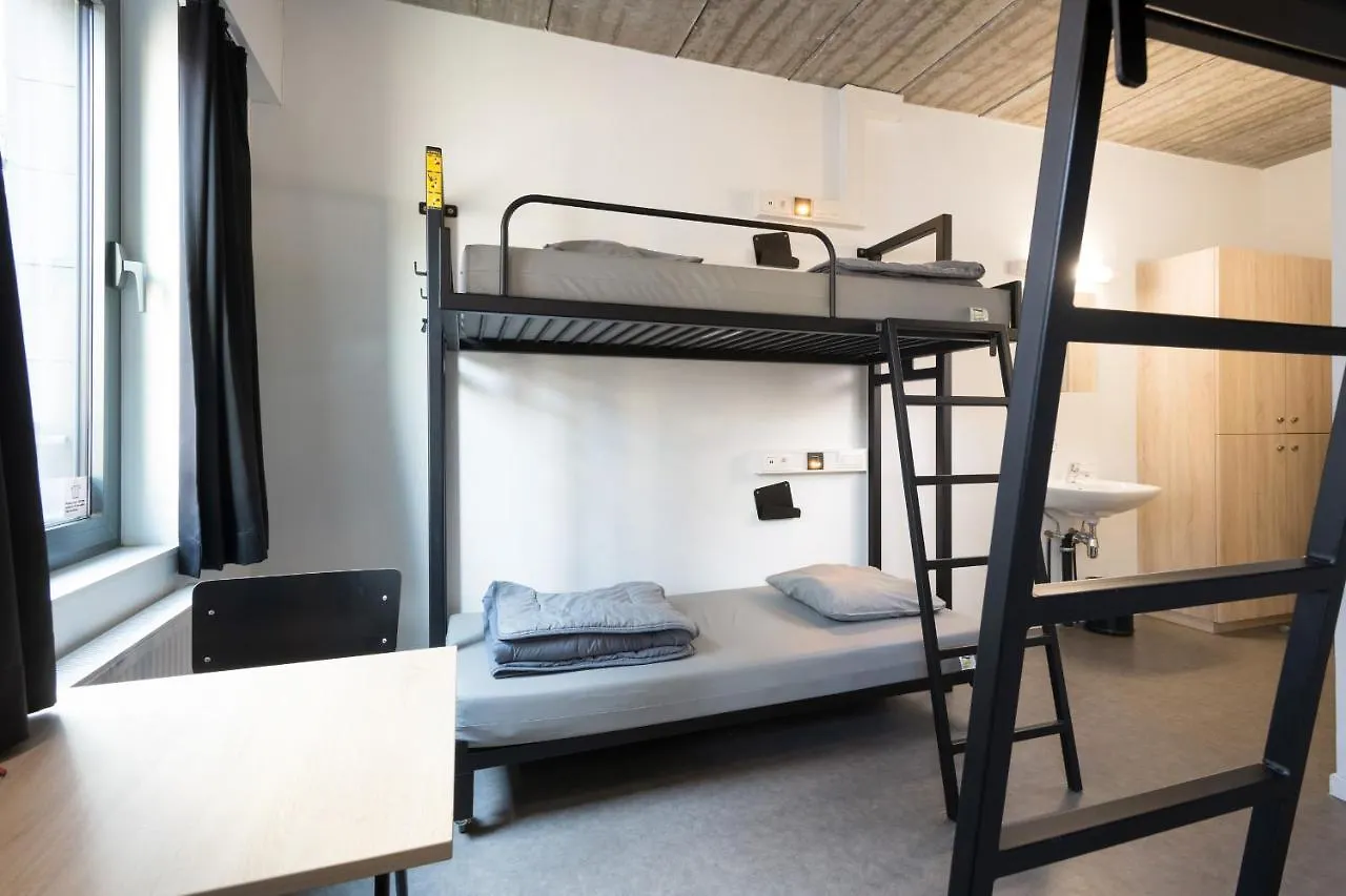 Hi Charleroi Hostel בלגיה